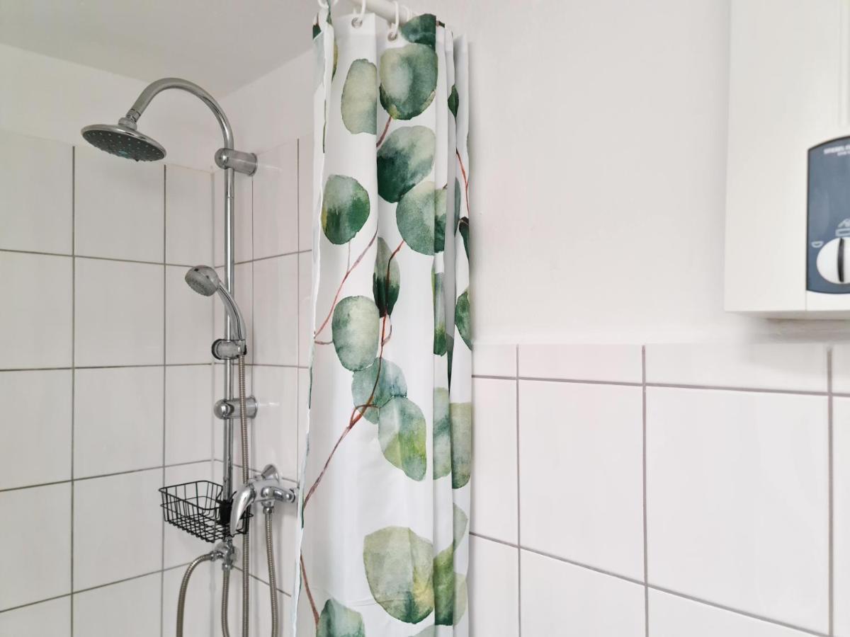 Schoene Ferienwohnung Im Zentrum Mit Self Check-In Und Free Wifi เอสเซน ภายนอก รูปภาพ